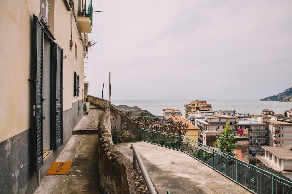 Casa Del Lazzaro Villa Maiori Bagian luar foto